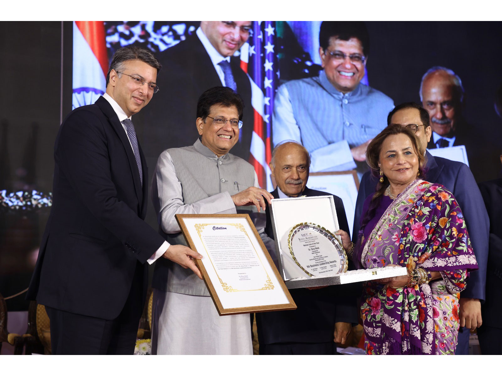 Dr. Bina Modi Felicitated with Woman Icon of the Year Award by Mr Piyush Goyal, Hon'ble Minister for Commerce and Industry, Government of India, at the 9th Business Leadership Awards of IACC