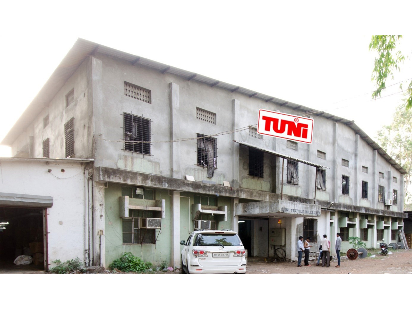 Micro-Cap Tuni Textile Mills Buzzes with Rs.42 Cr Rights Issue, Rs.10 Crore Order, and 283 percentage Profit Surge amid GST Rationalization