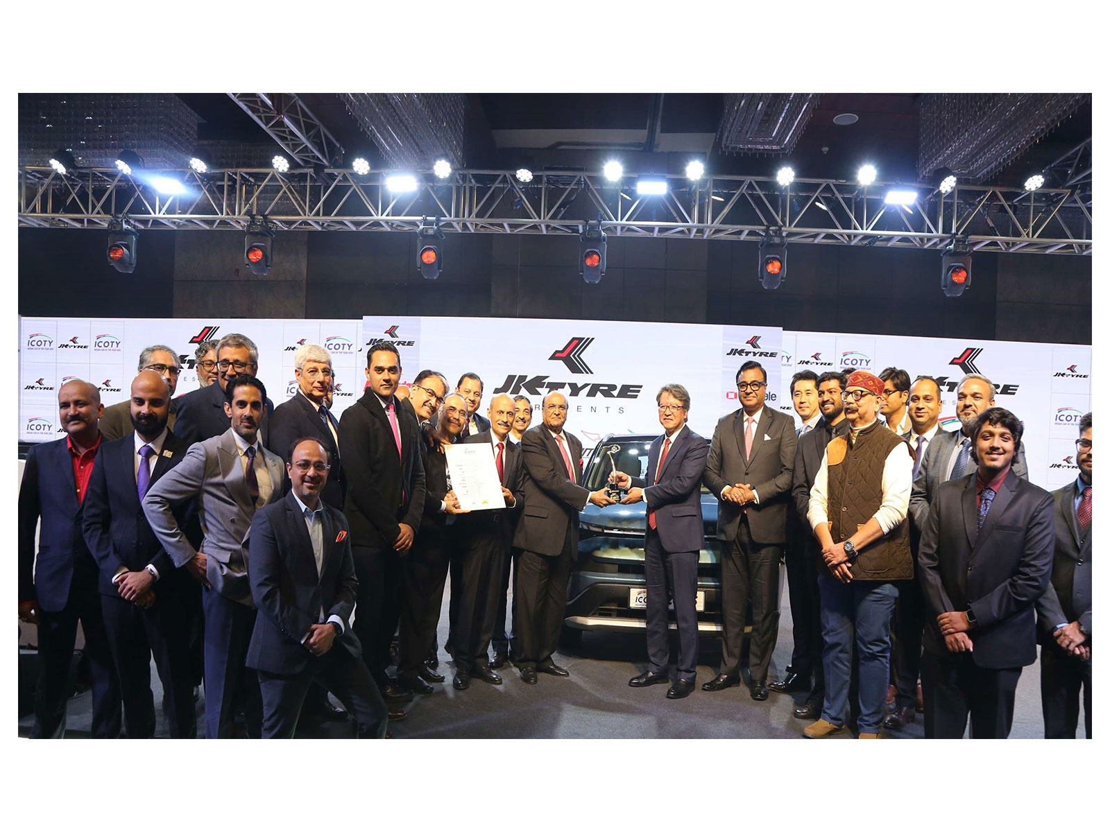 Dr. Raghupati Singhania, CMD, JK Tyre & Industries and jury members presented the Indian Car of the Year 2026 Awards