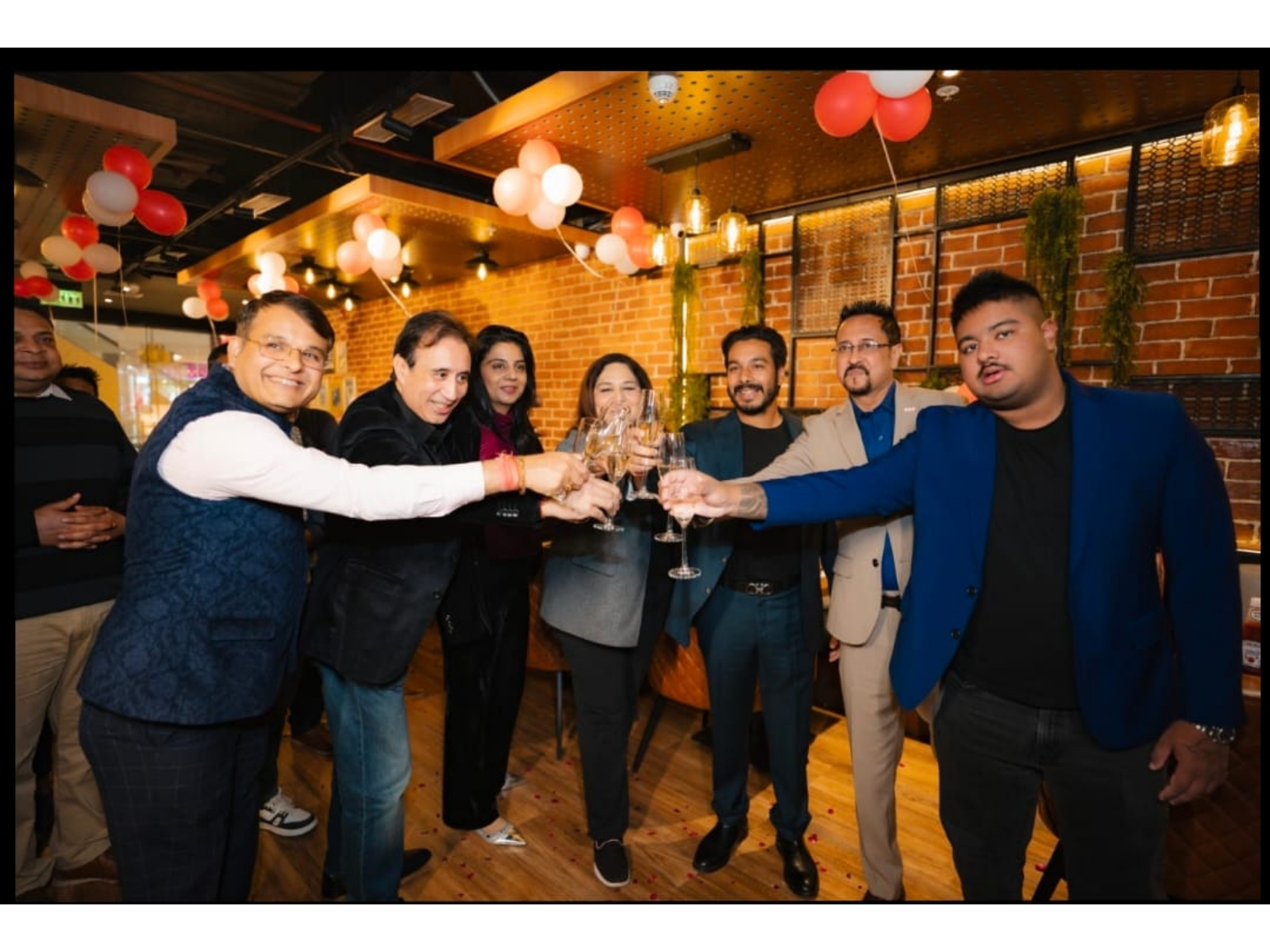 TGI FRIDAYS Unveils Lucknow Flagship At Phoenix Palassio