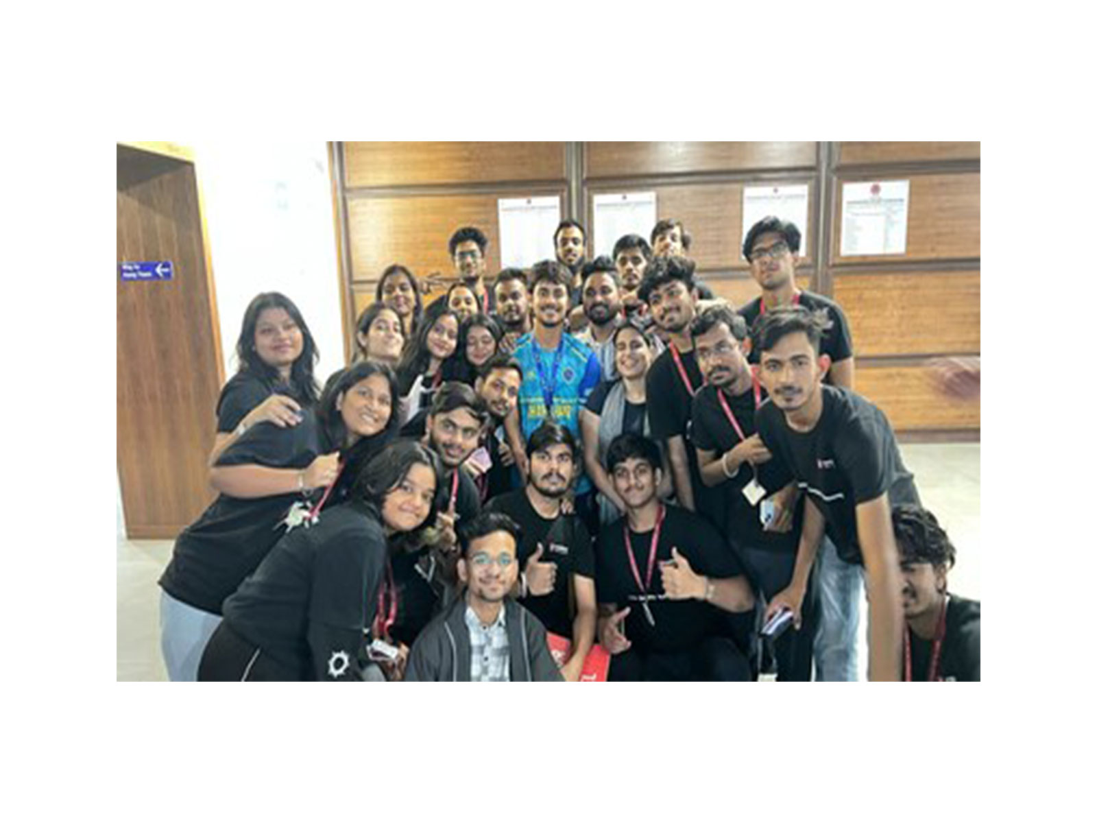 Intellipaat School of Technology Students with Indian Cricket Star Ishan Kishan