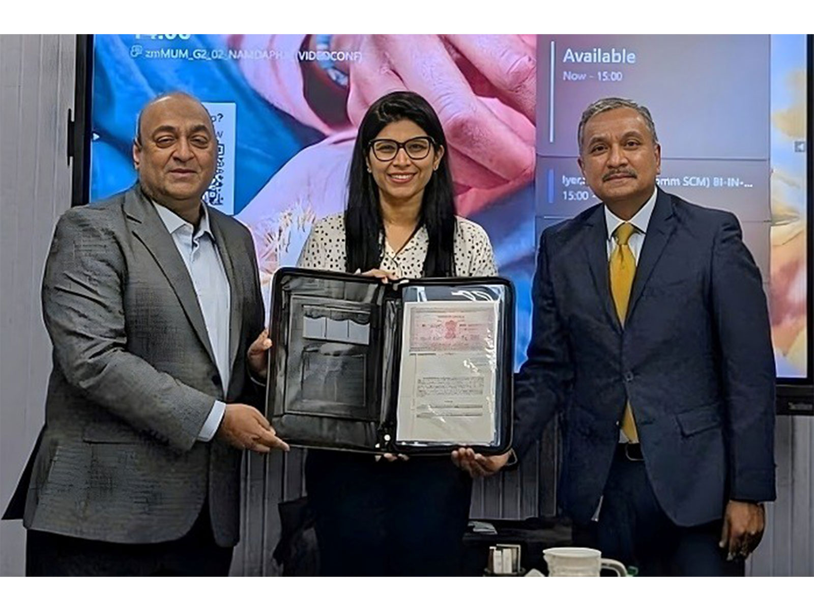 (L-R) Rajaram Narayanan, CEO-Animal Health, Viyash Scientific; Meenal Gauri, GM & Head-Human Pharma, BI India; Dr Vinod Gopal, Head-Animal Health, BI India.