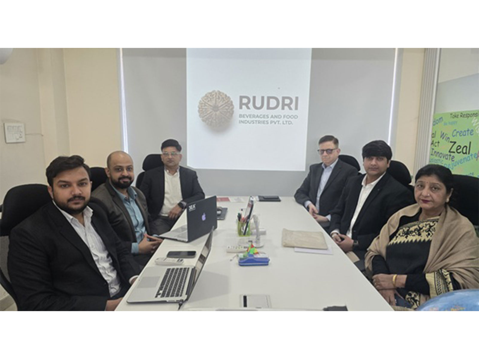 A powerful moment of leadership and collaboration as Sanjay Mehra, Rushil Mehra, Rashmi Mehra, Vibhor Mishra, Pranav Bhaskar and Kritagaya Singh align on vision, strategy and growth