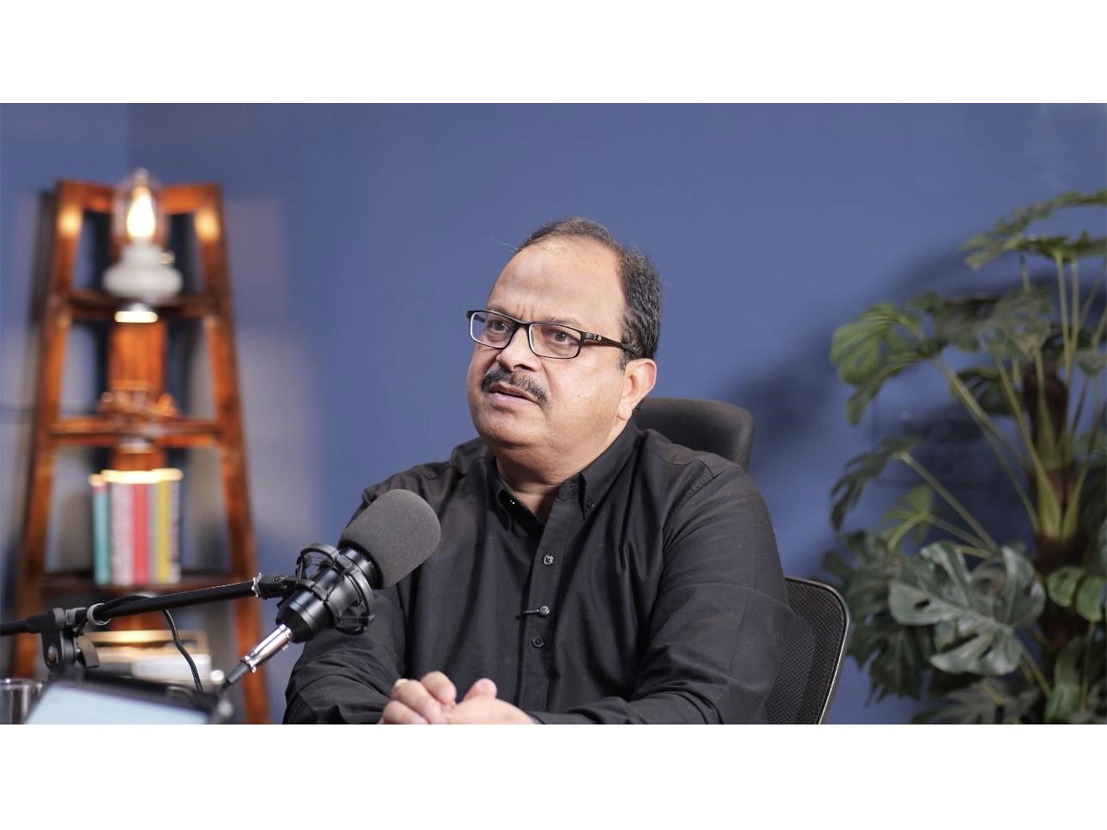 Don't Blame Employees for Social Media Disengagement--It's a Management Vision Failure: Pavan Kaushik