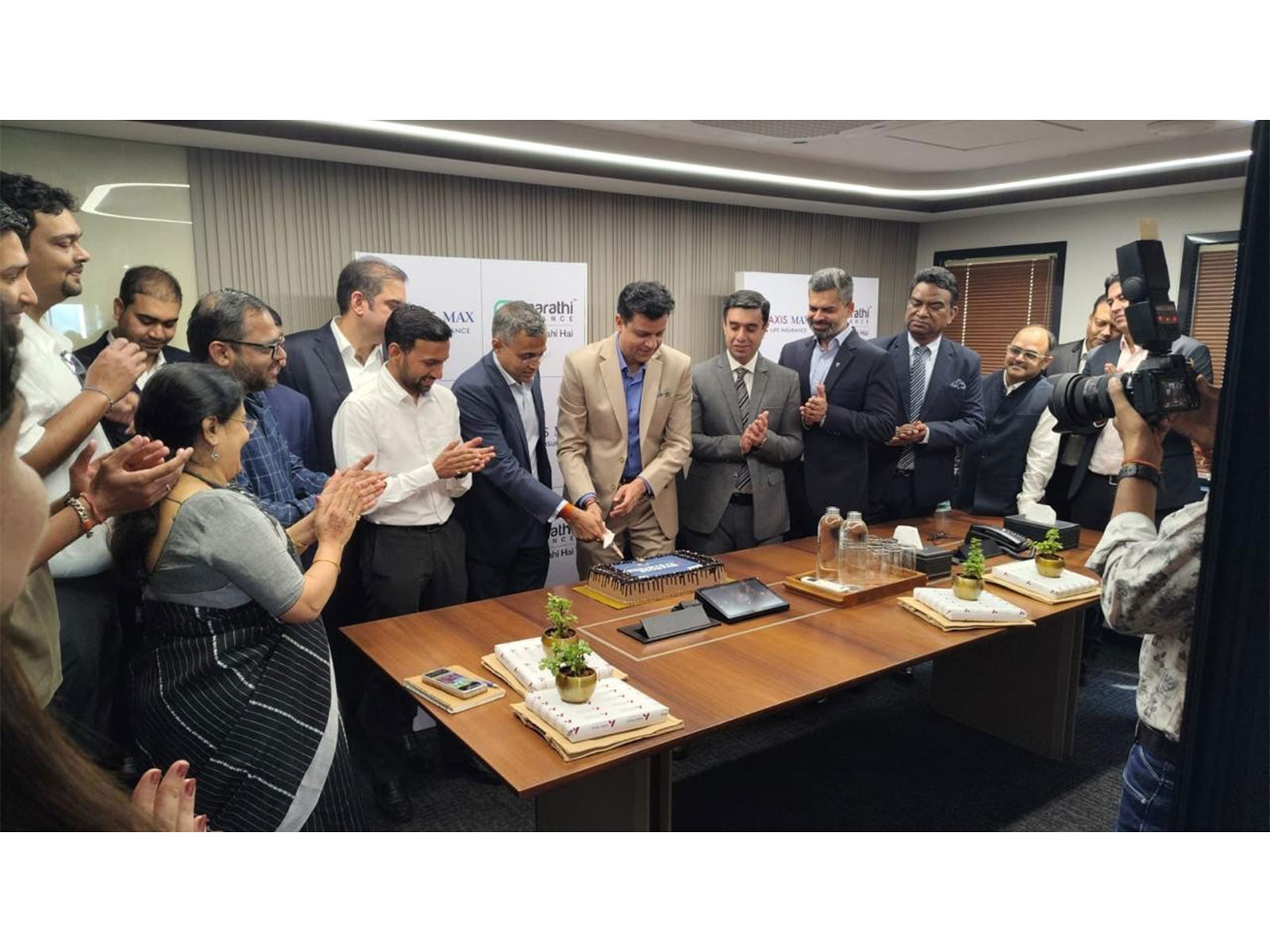 Axis Max Life and Saarathi Finance Announce Strategic Partnership to Strengthen Financial Security for India's MSMEs