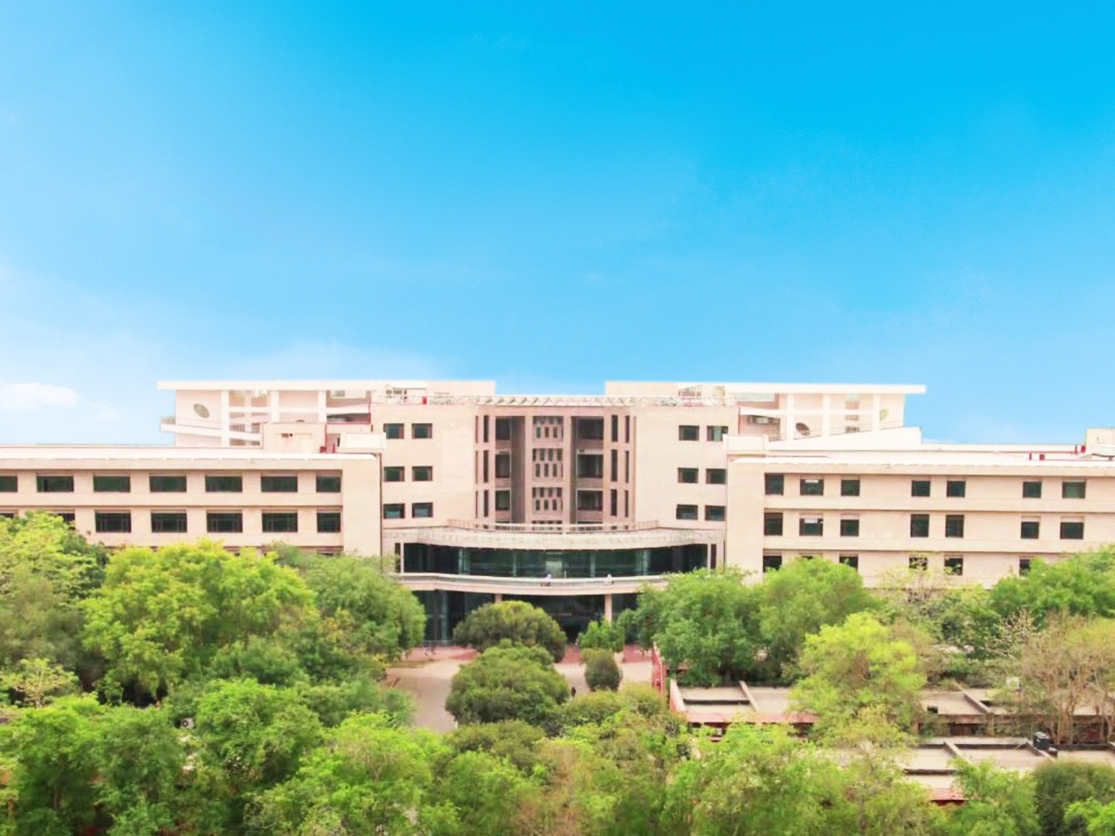 IIT Delhi Invites Applications for Second Batch of Online PG Diploma in Healthcare Product Development and Management
