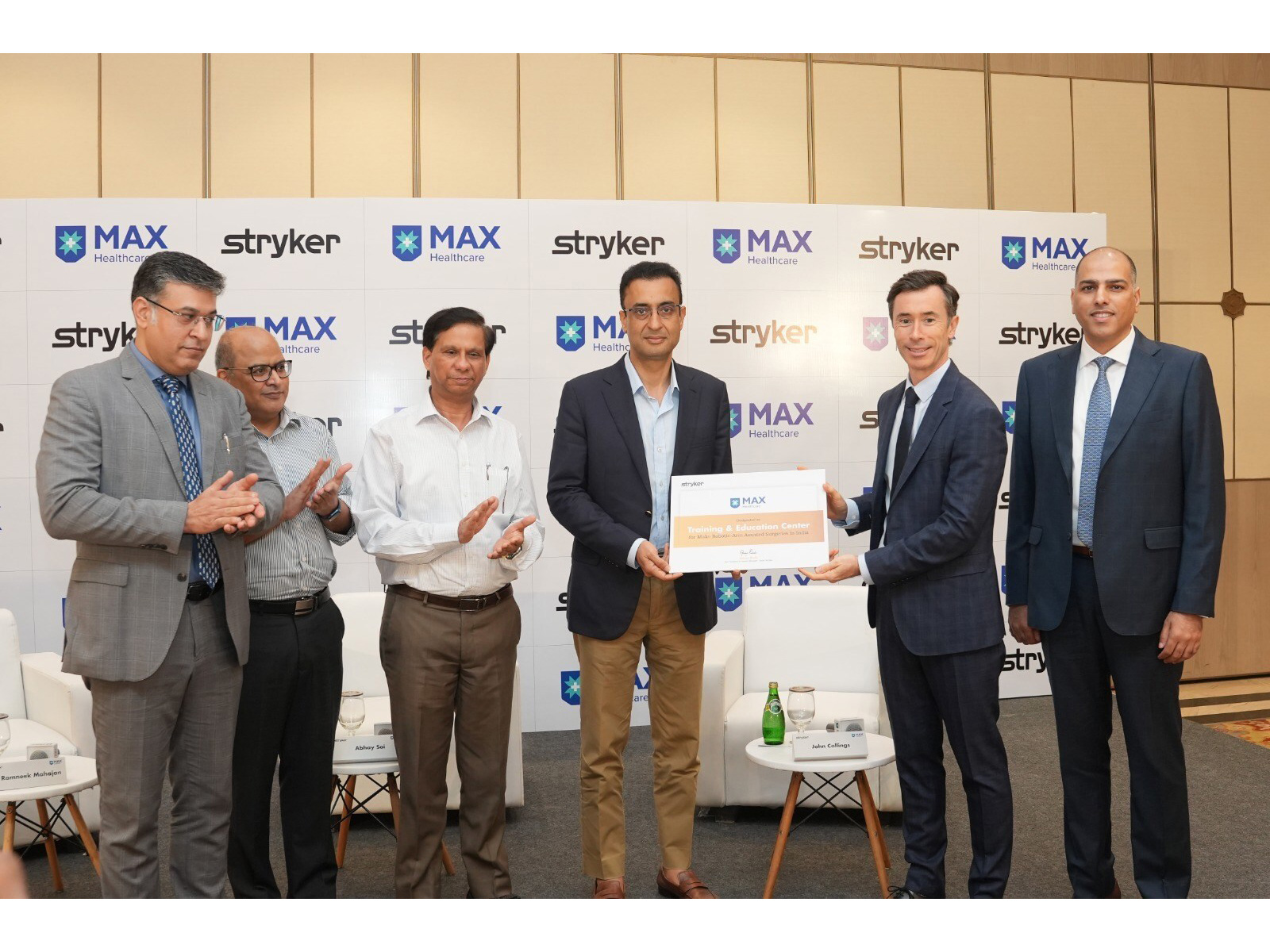 L-R: Dr. Ramneek Mahajan (Max Smart); Dr. Mradul Kaushik (Max Healthcare); Dr. Sandeep Budhiraja (Max Healthcare); Abhay Soi (Max Healthcare); John Collings (Stryker); Aman Rishi (Stryker)