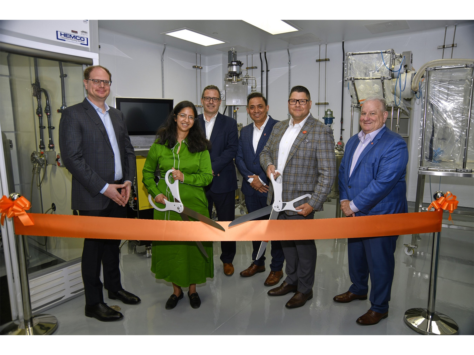 Ribbon cutting at Piramal Pharma Solutions' payload-linker suite, Riverview, M