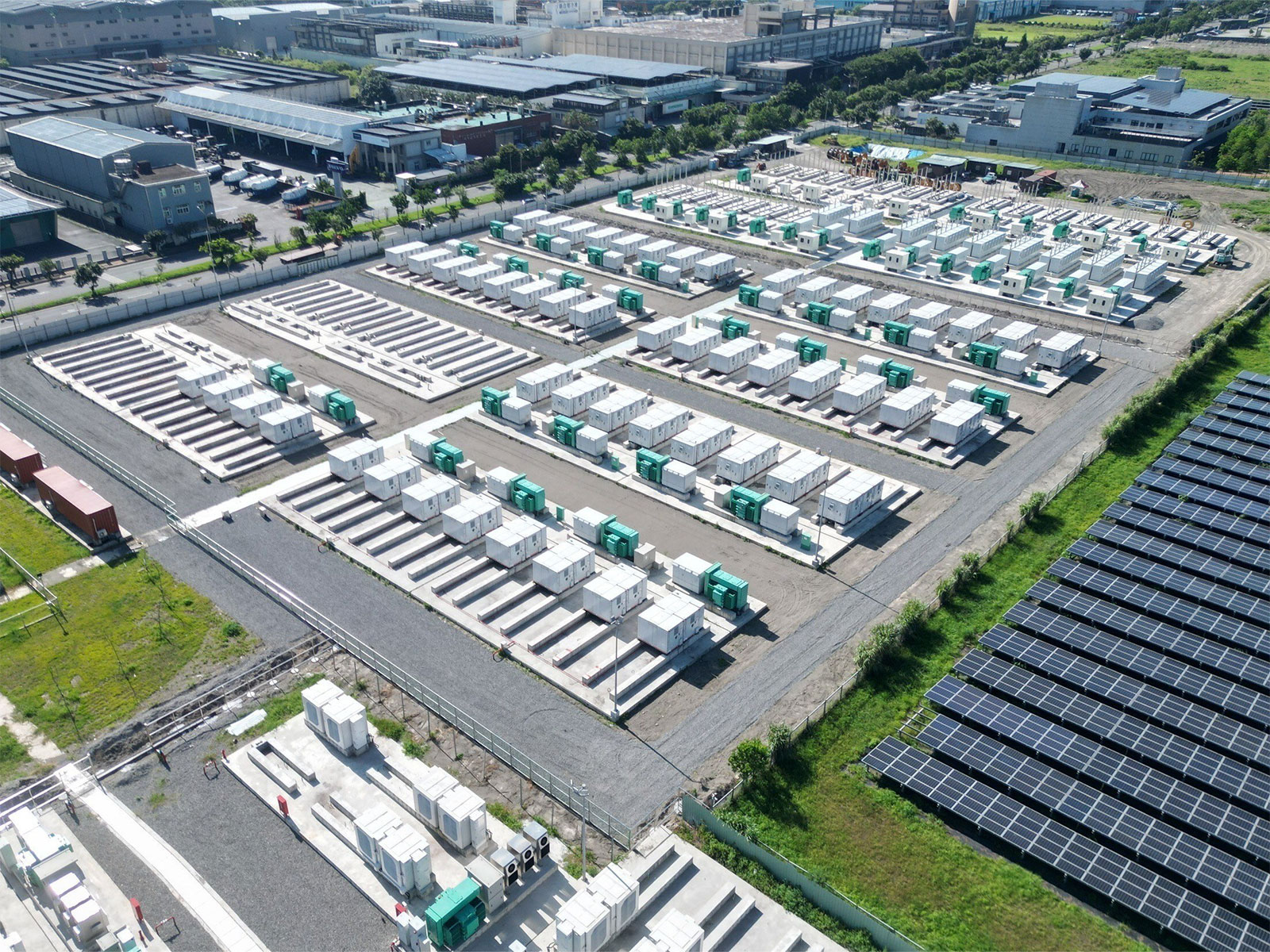 Recharge Power and Energy Decarb Launch Joint Venture Targeting Australia's PV and BESS Market
