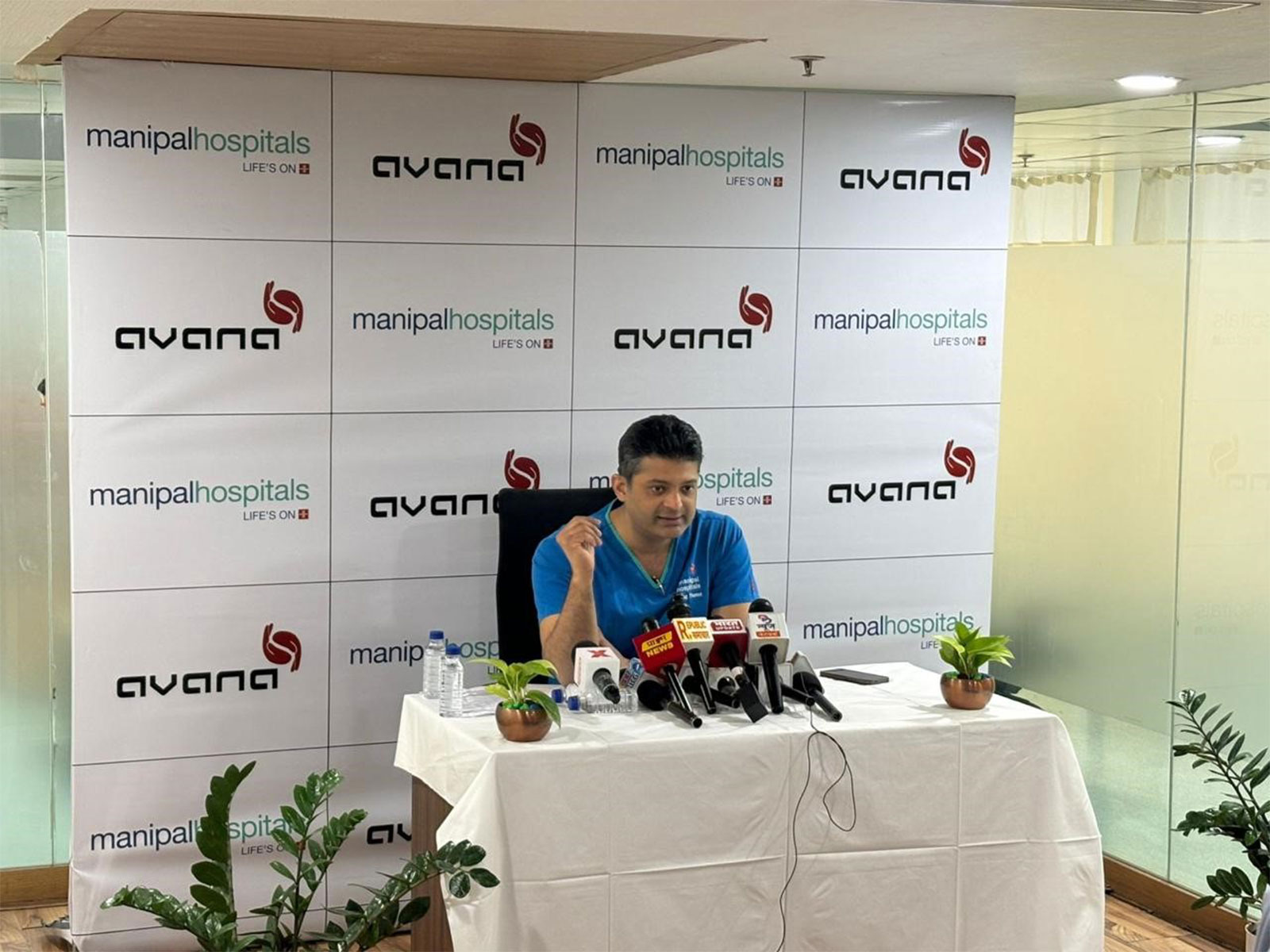 Manipal Surgeon Dr Thonse Performs a Shoulder Preservation Surgery in Augmented Rotator Cuff Reconstruction