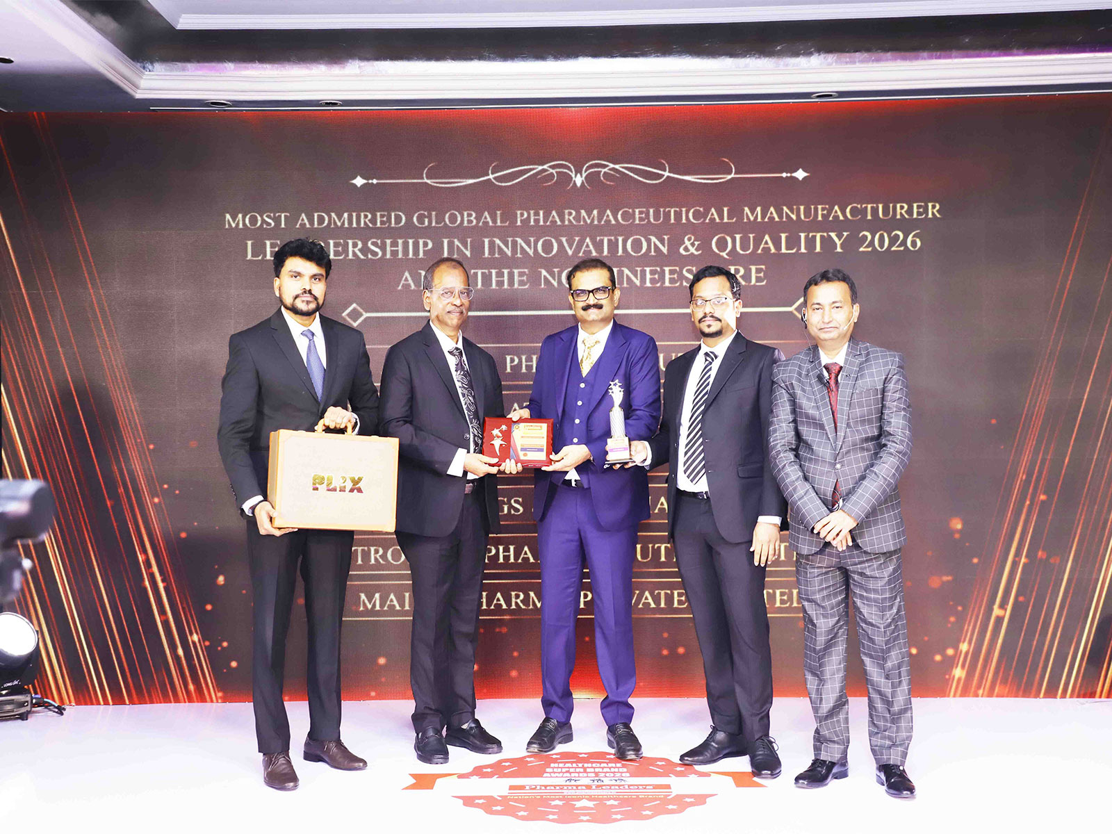 Dr. A. Ramamurthy, Founder of Regenix Group of Companies, celebrated with his team at the Pharma Leaders Healthcare Super Brand Awards 2026