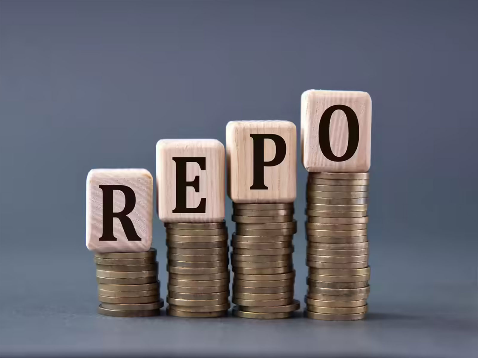 RBI Maintains Repo Rate at 5.25%; Developers See Positive Signals for Housing and Commercial Growth