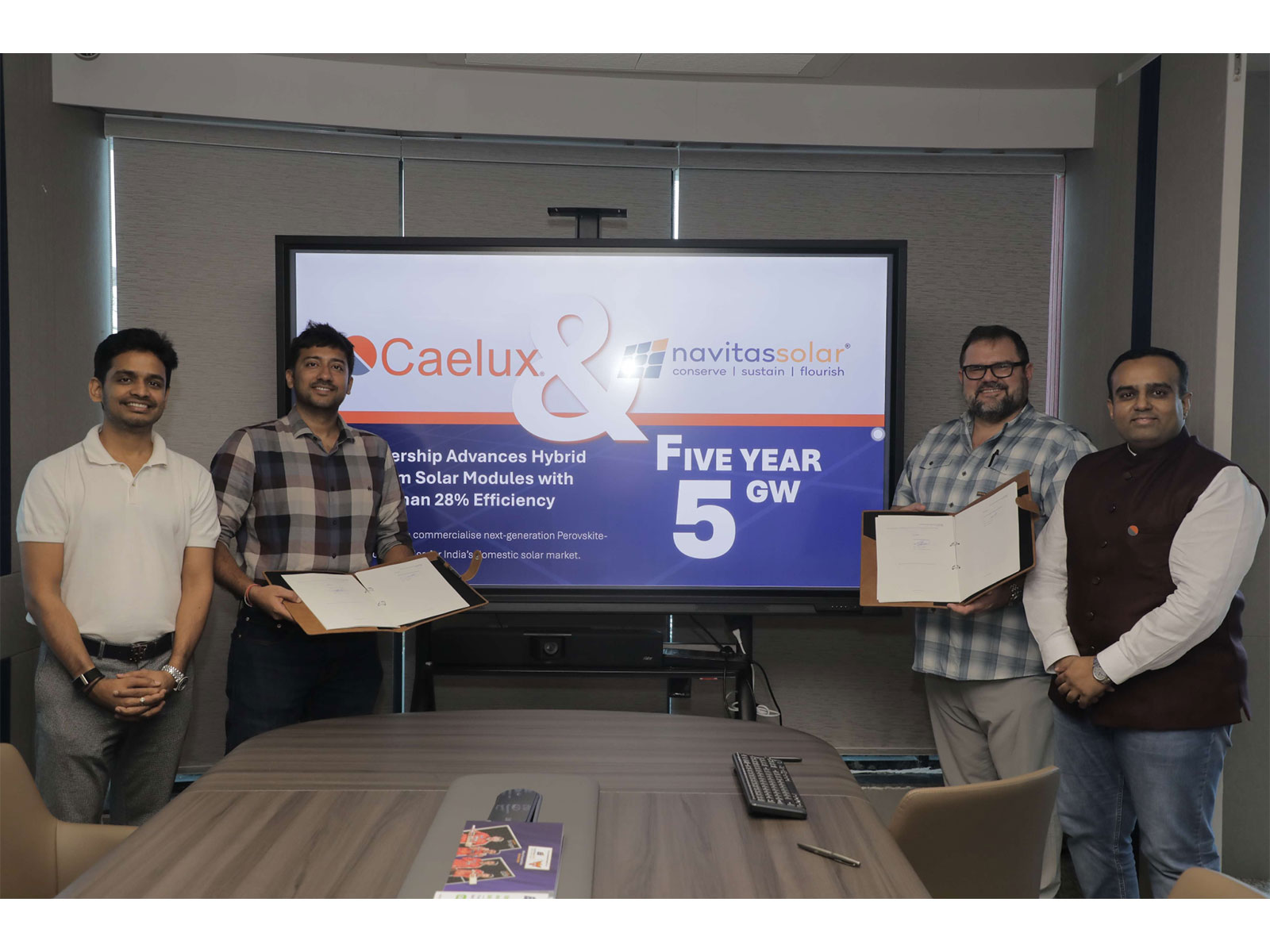 Navitas Solar, Caelux Ink 5 GW Partnership to Build Large-Scale Perovskite-TOPCon Solar Modules