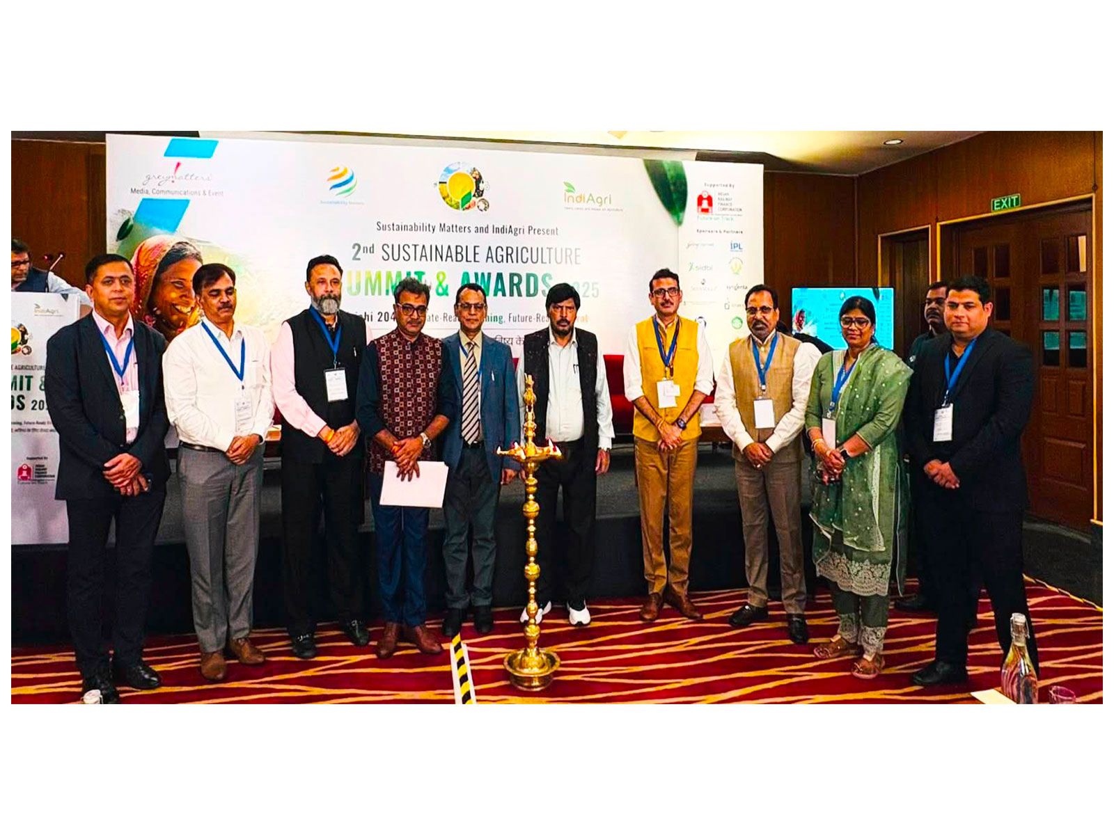 Dr. Ramdas Athawale, Union Minister of State for Social Justice & Empowerment, with fellow dignitaries at the 2nd Sustainable Agriculture Summit & Awards 2025