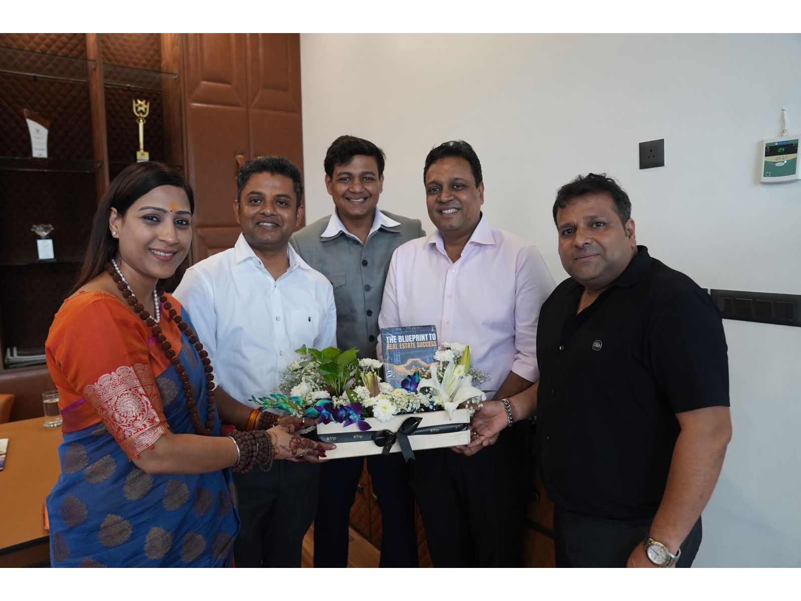 Sameer Gupta, Director, Shikhar Realty Services Pvt. Ltd., with investors at the 'Gateway to Office' initiative