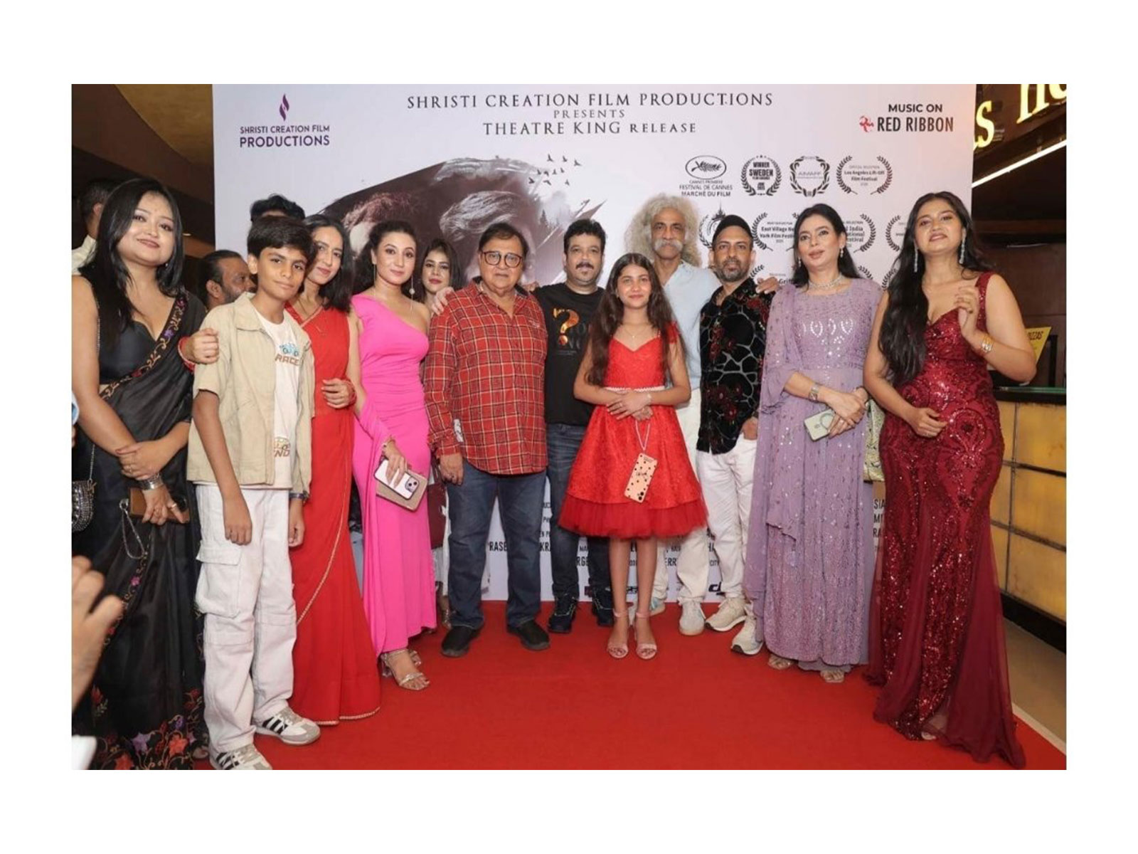 Rakesh Bedi & Makarand Deshpande Join Director Prasenjit Chakraborty at the Grand Trailer Launch of 'Chindi Pakad', Exploring the Unseen World of Ragpickers