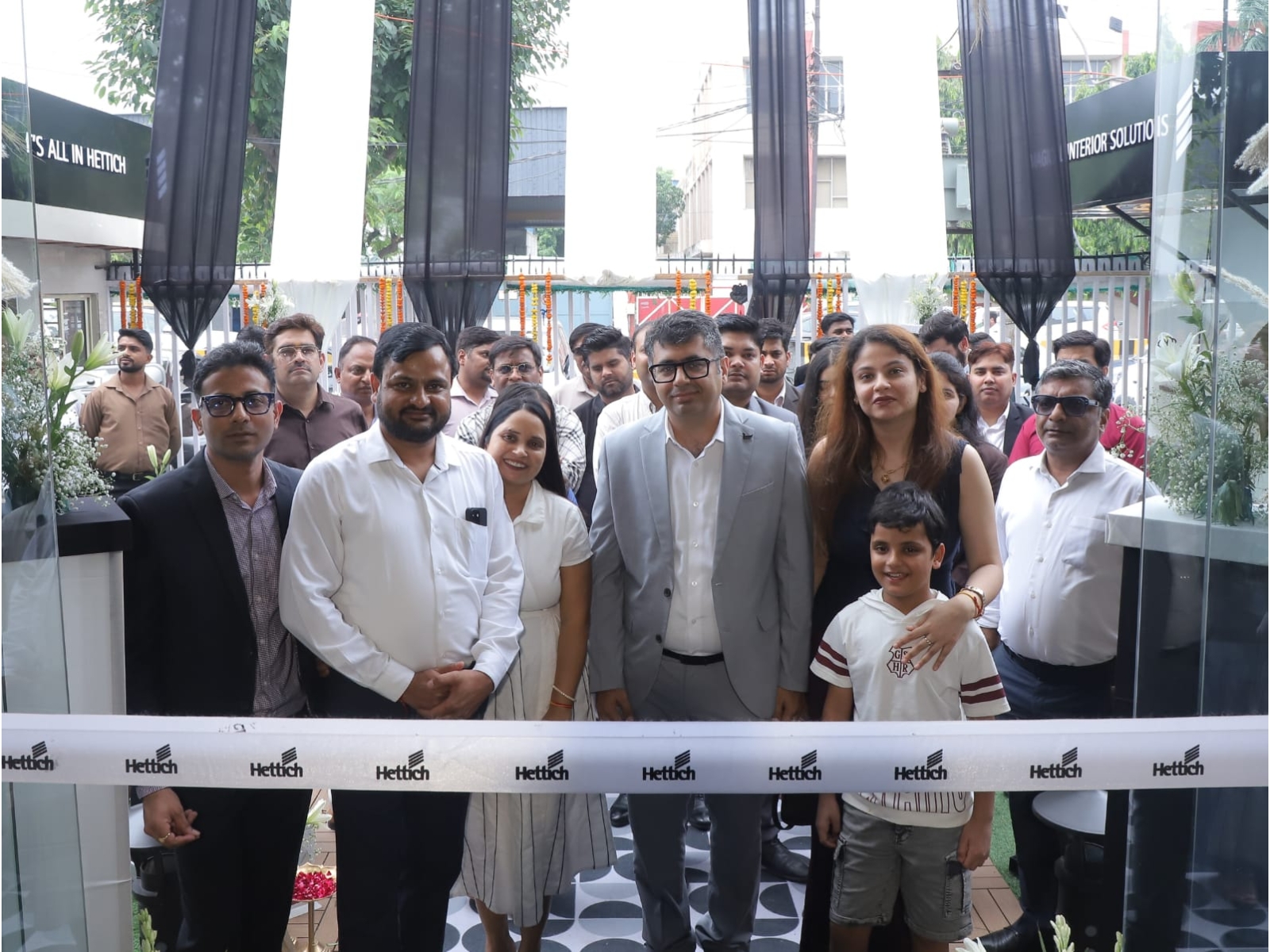 Hettich Exclusive (HeX) Store in Noida was inaugurated in the presence of Hettich India's Mr. Ankit Kulshrestha, along with AG Homez MDs Mr. Ashish Singh and Mr. Gaurav Dhawan