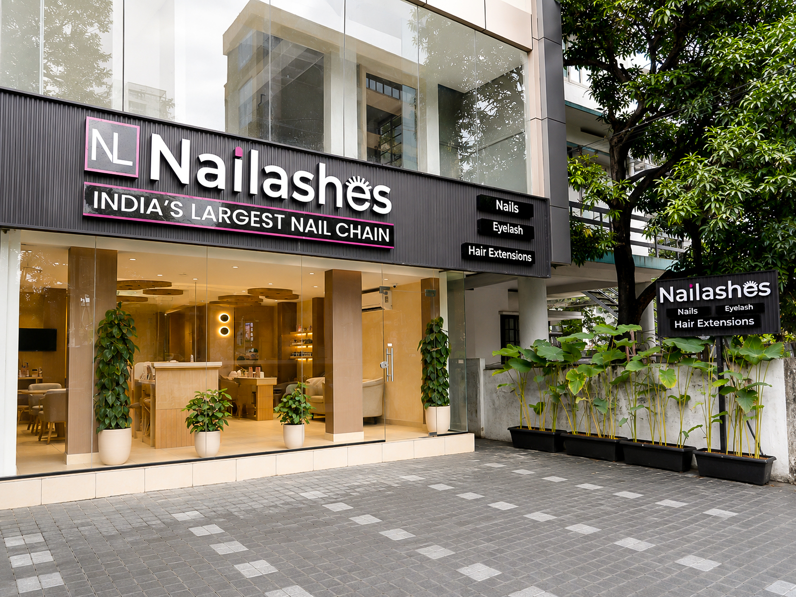 India's Largest Nail Studio Chain Nailashes Opens New Outlet in Kochi, Kerala, Strengthening Its  Presence with 95+ Outlets Across 35+ Cities 