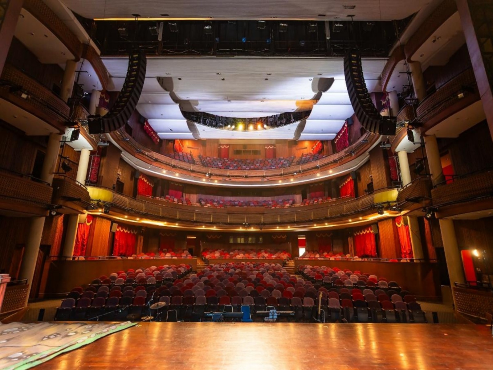Teater Besar Taman Ismail Marzuki Simplifies Wireless Workflows with Sennheiser Spectera