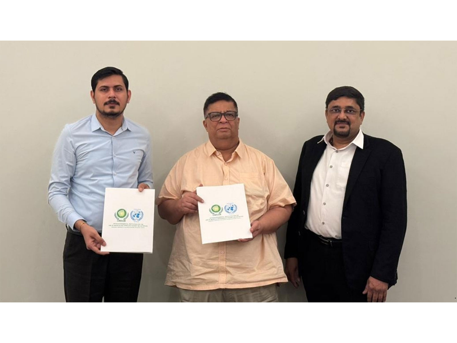 L- R -Dr Sahil Singh, Dr Sailesh Lachu Hiranandani and Mr Nitin Gupta