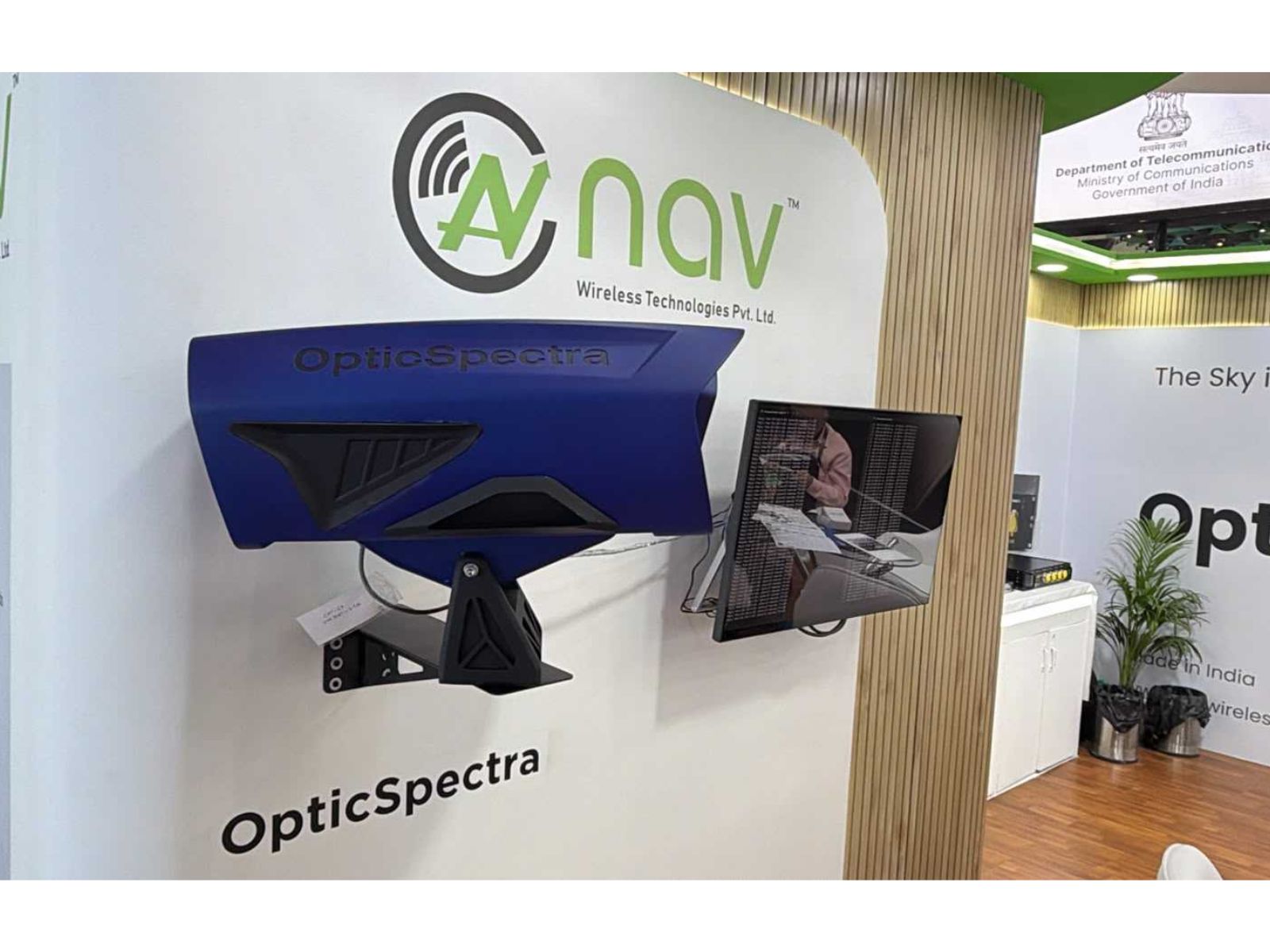 NavTech Launches India’s Leading 40Gbps Optical Wireless Communication System at IMC 2026