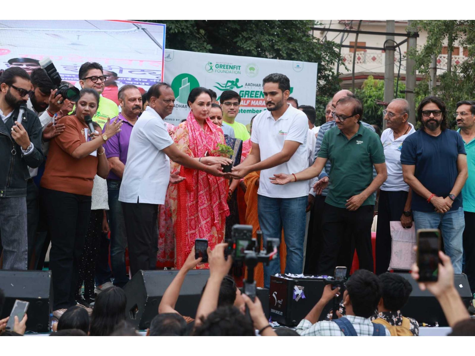 Over 10,000 Runners Join Aadhar Prime GreenFit Half Marathon; Deputy CM Diya Kumari and Jaipur MP Manju Sharma Flag Off the Event