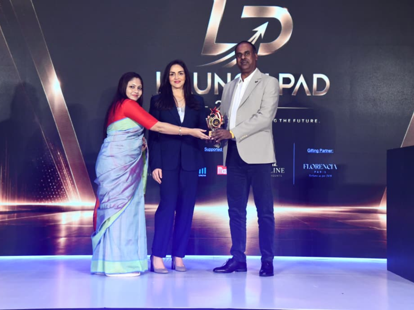 Prakash Ghosh and Mompy Roy Gupta receive Excellence Award for LMET International School