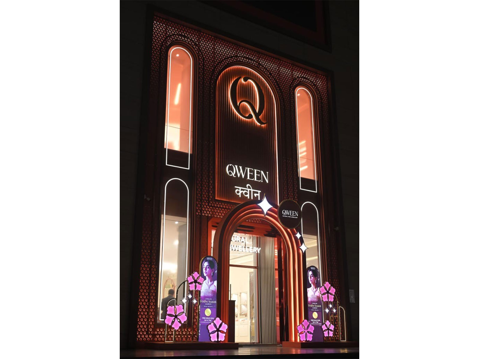 Positioned as a natural high jewellery brand, QWEEN introduces an experiential retail format centred around self-discovery and persona-led shopping.