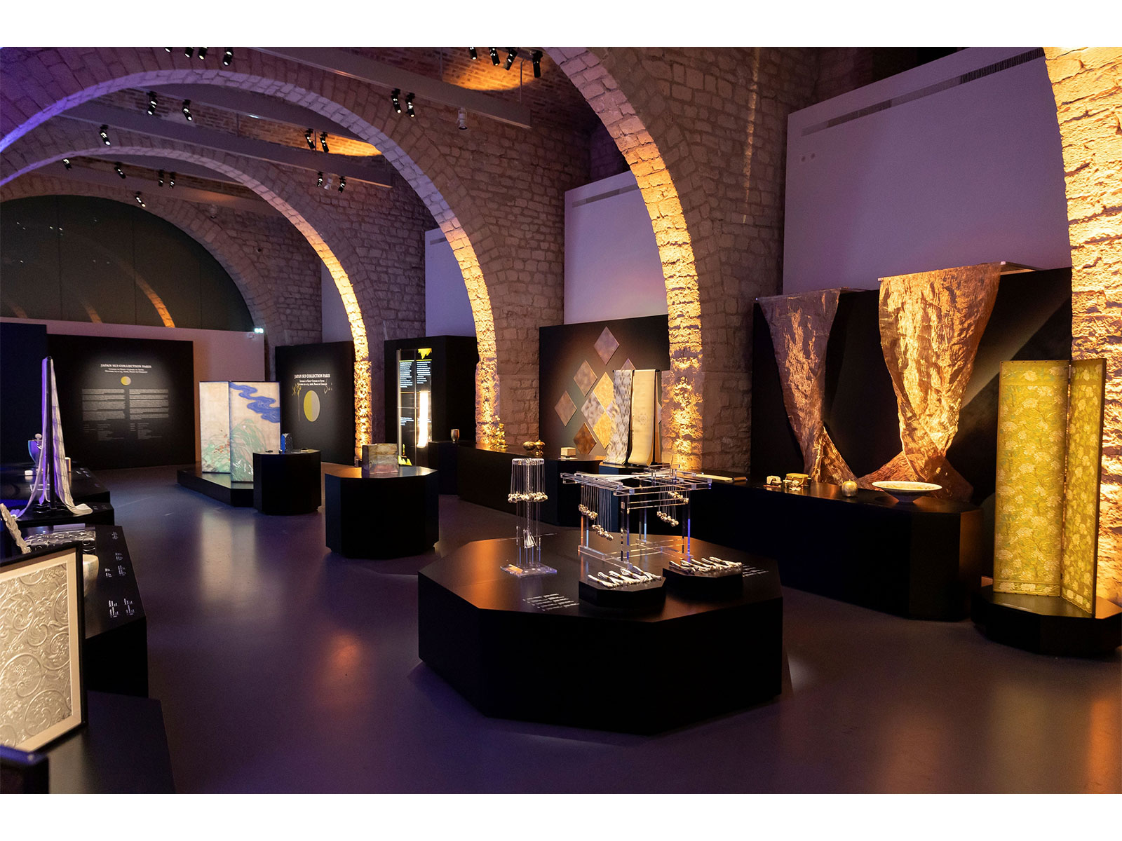 Lineages of Gold and Silver", the Japan SUI Collection exhibition, 22 - 23 October 2026, organised by the Cabinet Office, Government of Japan at the Palais de Chaillot, Paris. Photo courtesy of the Japan SUI Collection