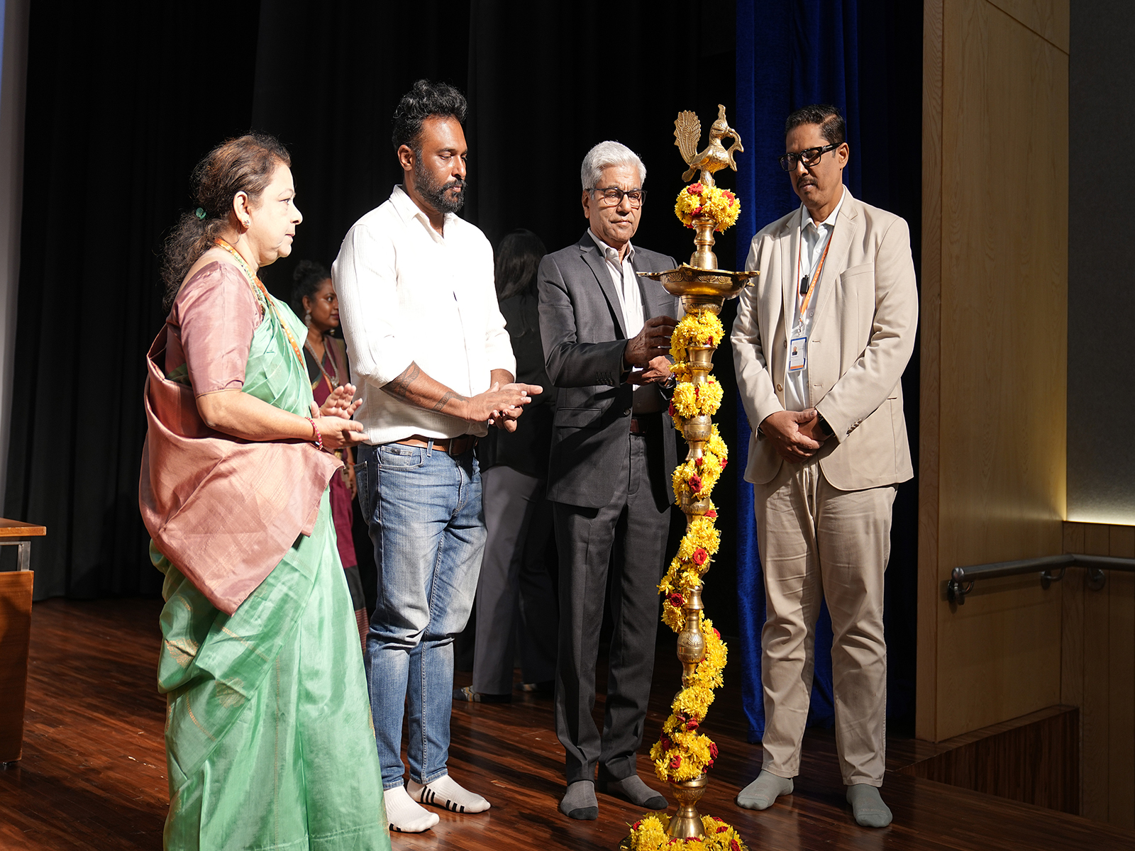 Dr P. Shyama Raju, Chancellor, REVA University, Ar. Vinu Daniel, Founder of Wallmakers & other dignitaries