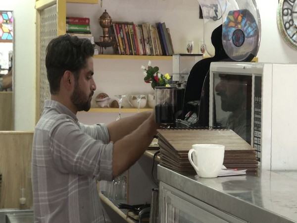 Kashmiri youth sets up a cafe in Srinagar, helps generate employment