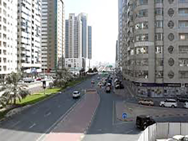 Man saves child dangling from 7th-floor window in Ajman