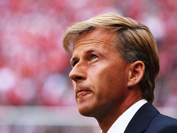 Young stars should avoid Arsenal and the Premier League, warns former Gunners coach