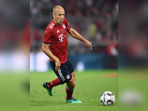 Doha day five: Robben's status, a trio of players miss training, and Süle speaks to the press