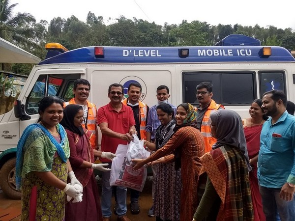 Aster Volunteers helping flood-ravaged Kerala round the clock