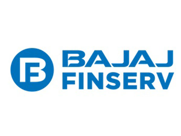 Shop for the latest Fitbit Smartwatch on the Bajaj Finserv EMI Store and get a flat 33 percent cashback