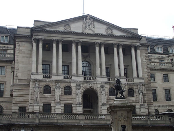 Bank of England keeps one eye on Brexit as it holds interest rates