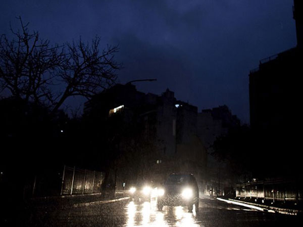 Doug MacKinnon: Will you survive the coming blackout?