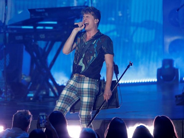 Charlie Puth Overcomes Illness at Homecoming Show in Los Angeles