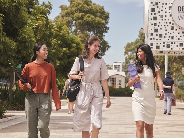 Deakin University, Australia announces exclusive Academic Mentorship in Software Engineering for Indian students