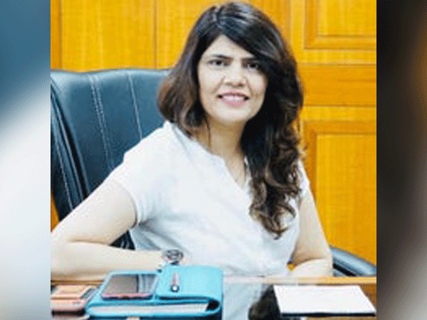 Dr Sunita Dube introduces WE DOCTORS - DIGI HEALTH CARD