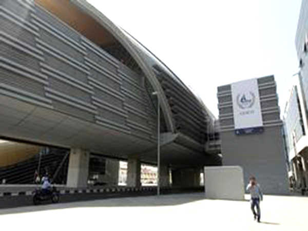 Leave your car at home; Dubai Metro to run all day for New Year