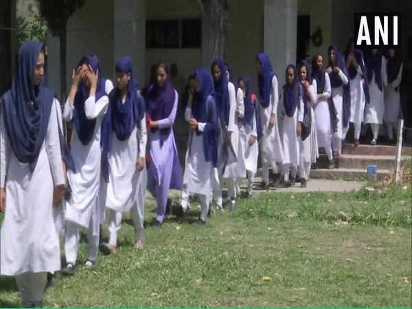 Primary schools re-opened in Srinagar, Rajouri in J-K