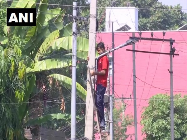 Locals thank administration as 70,000 new LED street lights installed in Jammu