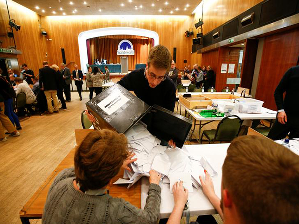Richmond to hire 200 election officers