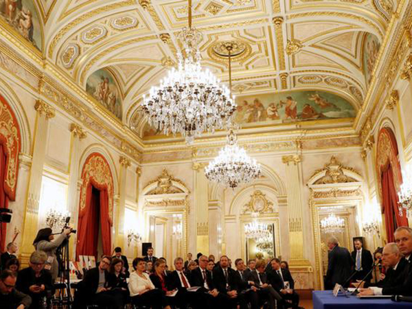 New France-Germany treaty aims to revive EU