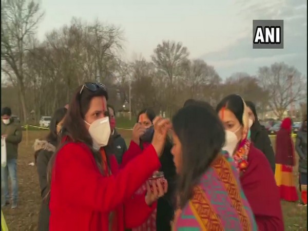 Hundreds of Indian-Americans celebrate Chhath Puja in US