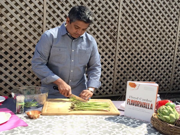 Indian-American Chef Floyd Cardoz dies of coronavirus