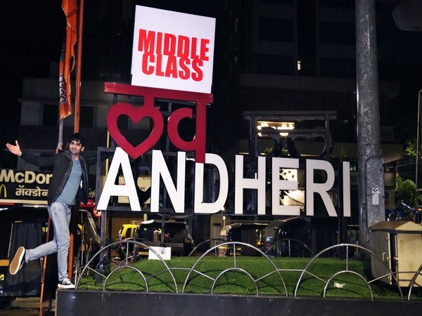 Identity of the middle class boy revealed! It's the cola ad fame lad, Prit Kamani, who has painted the town with a middle class hue and hijacked love!
