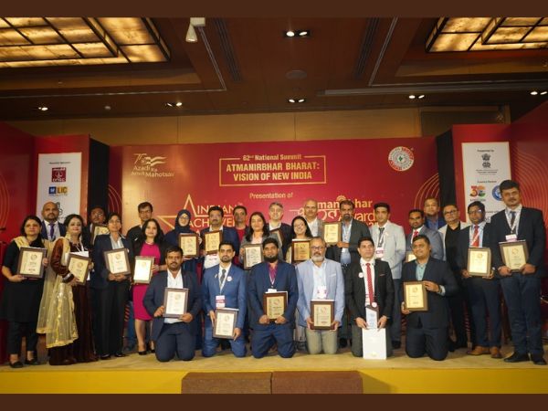 Indian Achievers' Forum enkindled the spirit of 'Atmanirbhar Bharat' Mission in its recent 62nd National Summit and Awards